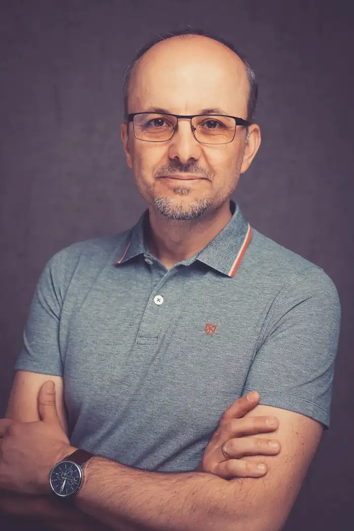 Dr. Elis Tarelli – Geschäftsführender Gesellschafter | Personalberater & Vermittler (IHK)